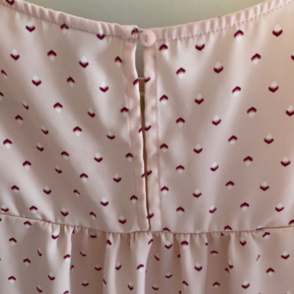 Old Navy sz small pink 3/4 bell sleeve top with button keyhole detail in back - Picture 6 of 9